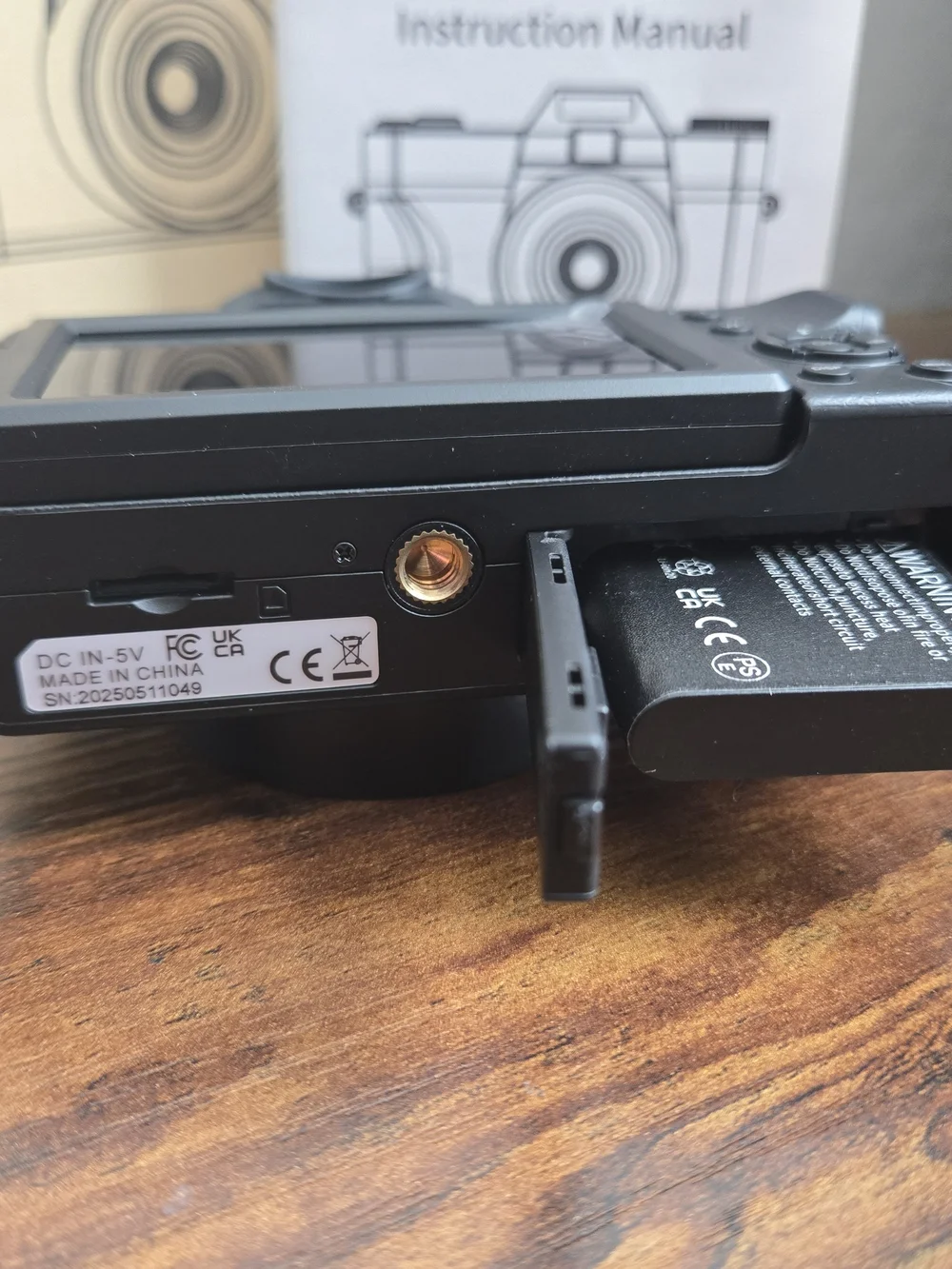 iShare Black 4K Digital Camera with Macro Lens